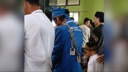 Gagal Sedih! Jamaah Shalat Id di Tasikmalaya Malah Ngakak Lihat Ulah Manusia Gembok