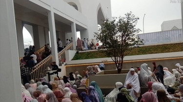 Tunaikan Shalat Idul Fitri 1447 H, Puluhan Ribu Jamaah Padati Masjid Raya Al-Bakrie Lampung