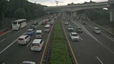 Antisipasi Peningkatan Volume Kendaraan, Tol Jakarta-Cikampek KM 47 Diberlakukan Contraflow