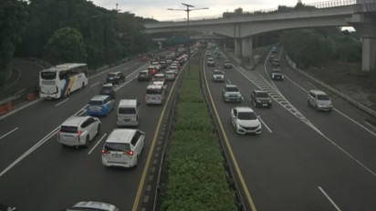 Antisipasi Peningkatan Volume Kendaraan, Tol Jakarta-Cikampek KM 47 Diberlakukan Contraflow