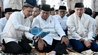 Kasatgas Tito Salat Idulfitri Bersama Presiden di Kabupaten Aceh Tamiang, Begini Progres Terbaru Pemulihan Bencana