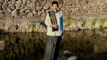 Terpopuler Trend: Lucinta Luna Muncul Sebagai Muhammad Fatah, hingga Oknum Polisi Asyik Merokok Saat Berkendara