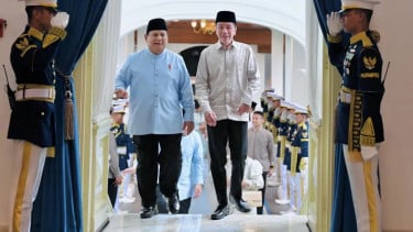 Sarat Makna! Ini yang Dibahas Prabowo, Jokowi dan SBY Saat Halal Bihalal di Istana