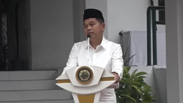 Tahan Tangis, KDM Minta Maaf ke Warga Jawa Barat: Refleksi Setahun Kepemimpinan di Momen Idul Fitri