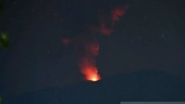 Gunung Ibu di Maluku Utara Sudah Meletus 29 Kali dalam Sepekan, Warga Dilarang Mendekat