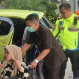 Aksi Heroik Kapolsek Ciawi: Terobos Macet Parah di Jalur Puncak Demi Selamatkan Ibu Hamil Melahirkan Prematur