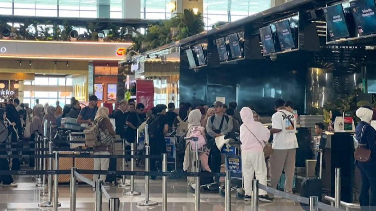 Tembus 4,4 Juta Orang, Pergerakan Penumpang di 37 Bandara Naik 3,7 Persen Selama Lebaran 2026
            - galeri foto