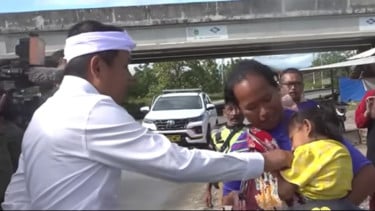 Tak Tega Lihat Siti Maesaroh Bocah Prematur, Dedi Mulyadi Beri Hadiah Mengejutkan untuk Sang Ibu