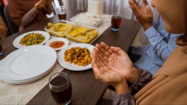 Dua Keuntungan Diraih saat Rajin Puasa