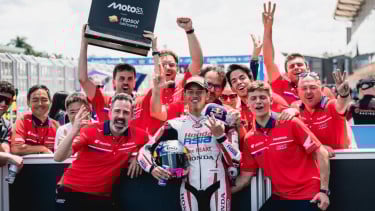 5 Fakta Podium Veda Ega Pratama di Moto3 Brasil 2026: Manfaatkan Momen Red Flag hingga Torehkan Sejarah untuk Indonesia