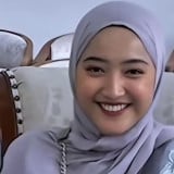 Usai Bertemu Gubernur Dedi Mulyadi, Gadis Tuna Rungu Asal Bandung ini Senyum Berseri