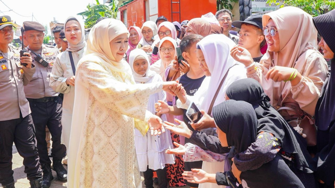 Hari Terakhir Riyayan Idul Fitri di Kediaman Gubernur Khofifah, Pijakan Semangat Gotong Royong Bangun Jatim
            - galeri foto