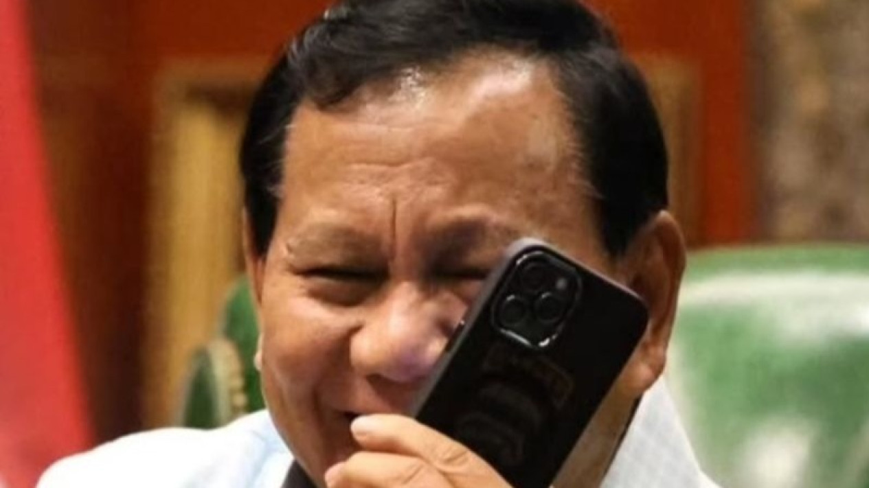 Pererat Ukhuwah, Presiden Prabowo Telepon Pemimpin Palestina hingga Arab Saudi pada Momen Lebaran
            - galeri foto
