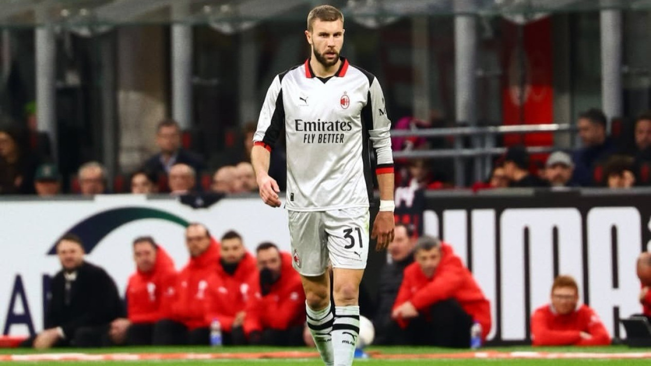 Milan Tak Goyah! Tawaran Rp600 Miliar untuk Pavlovic Terancam Ditolak, Chelsea Menyerah?
            - galeri foto