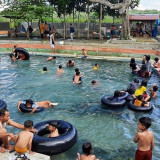 Pemandian Sumber Alam di Pamekasan Jadi Daya Tarik Wisatawan untuk Liburan