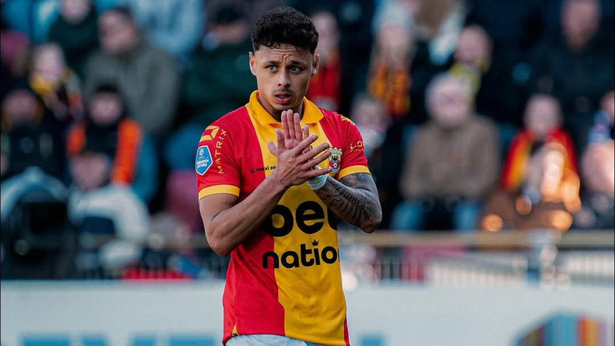 Media Vietnam Sindir Rumitnya Kasus Izin Kerja Bek Sayap Timnas Indonesia di Belanda: Mirip Skandal Naturalisasi Malaysia
            - galeri foto