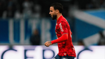 Calvin Verdonk Diserang Fans Marseille, Suporter Lille Ajak Bersatu untuk Pasang Badan: Dia Pahlawan Kita