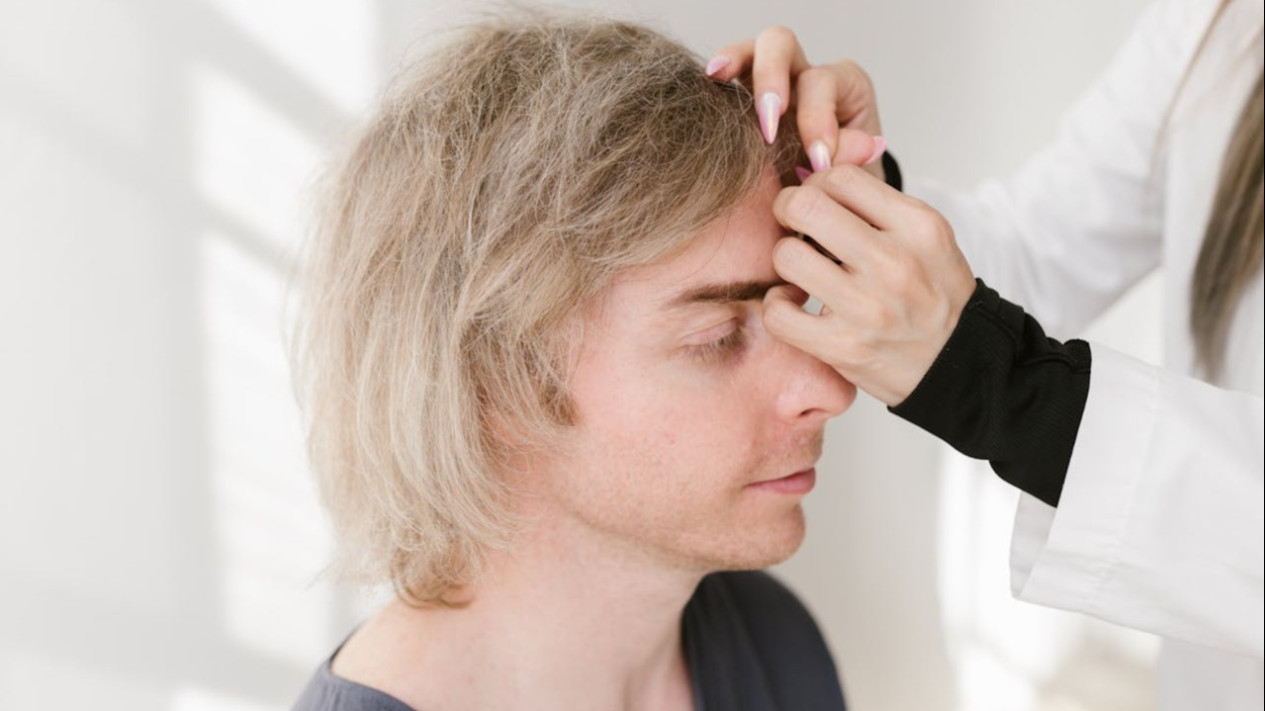 Kenapa Cuaca Panas Bikin Tubuh Mudah Drop? Dokter Jelaskan Alasan dan Cara Pencegahannya
            - galeri foto