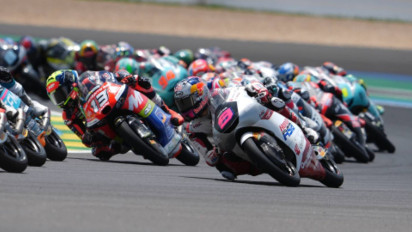 Hasil Moto3 Hungaria 2026: Veda Ega Pratama Terseok di Posisi Buncit, Maximo Quiles Juara