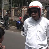 Bocah SD Nekat Bonceng Tiga, Dedi Mulyadi Beri Teguran Keras Sampai Tak Berkutik: Mau Gak Naik Kelas?