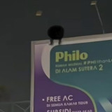 Broken Home dan Ayahnya Meninggal Dunia, Pria di Tangerang Nekat Panjat Papan Reklame Diduga Hendak Bunuh Diri