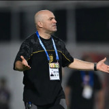 Dihajar 5-1 Borneo FC, Bernardo Tavares Blak-blakan Soal Mental Pemain Persebaya: Saya Merasa Sangat Buruk