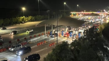 Jasa Marga Pantau Lonjakan Kendaraan di GT Cikampek Utama, Puncak Arus Balik Lanjutan Diprediksi 29 Maret