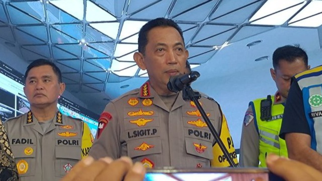 Waspadai Gelombang Kedua 28-29 Maret, Kapolri: Puncak Arus Balik Pertama Sudah Terlewati
            - galeri foto