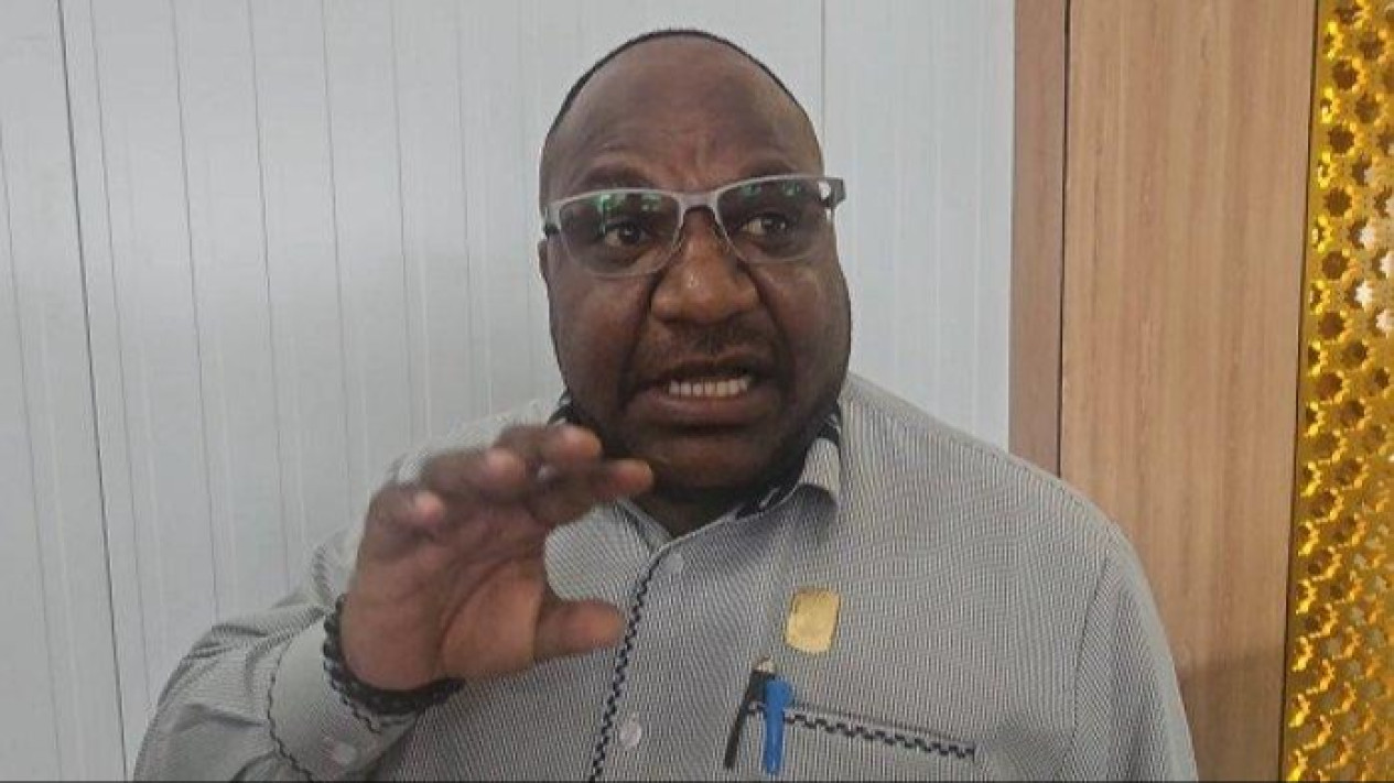 Anggota DPRP Papua Tengah Desak BPK Audit Proyek Infrastruktur Intan Jaya: Banyak Kejanggalan dan Indikasi Manipulasi
            - galeri foto