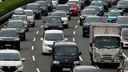 Berita Foto: Mobilitas Warga Meningkat, Lalu Lintas Ibu Kota Mulai Padat