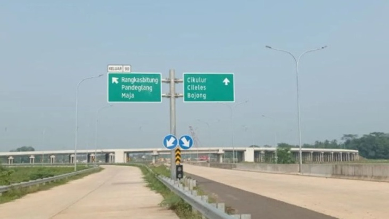 15 Hari Dioperasikan untuk Arus Mudik Lebaran, Jalan Tol Rangkasbitung-Cileles Ditutup Sementara
            - galeri foto