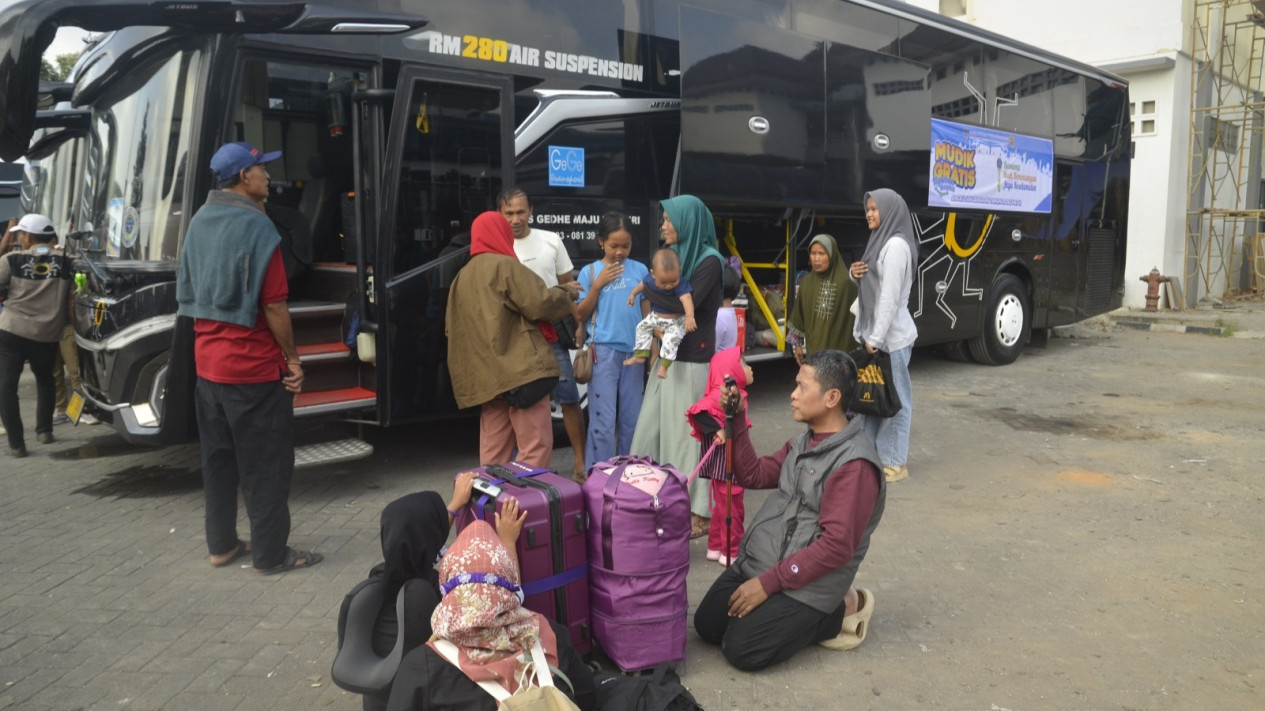 Tiket Bus Ludes Hingga Akhir Pekan, Penumpang di Terminal Giwangan Selama Lebaran 2026 Naik 18 Persen
            - galeri foto