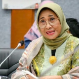 DPR Setuju Pemerintah Batalkan Sekolah Daring, Belajar Tatap Muka Disebut Lebih Efektif