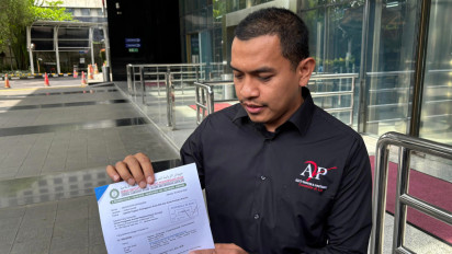 Buntut Status Tahanan Rumah Gus Yaqut, Giliran Pengacara Noel Laporkan Lima Pimpinan KPK ke Dewas