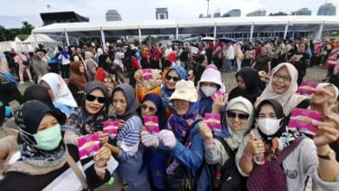 Seskab Teddy: Presiden Prabowo Ingin Masyarakat Berbagi Kebahagiaan Lebaran Dalam Bazar Rakyat di Monas