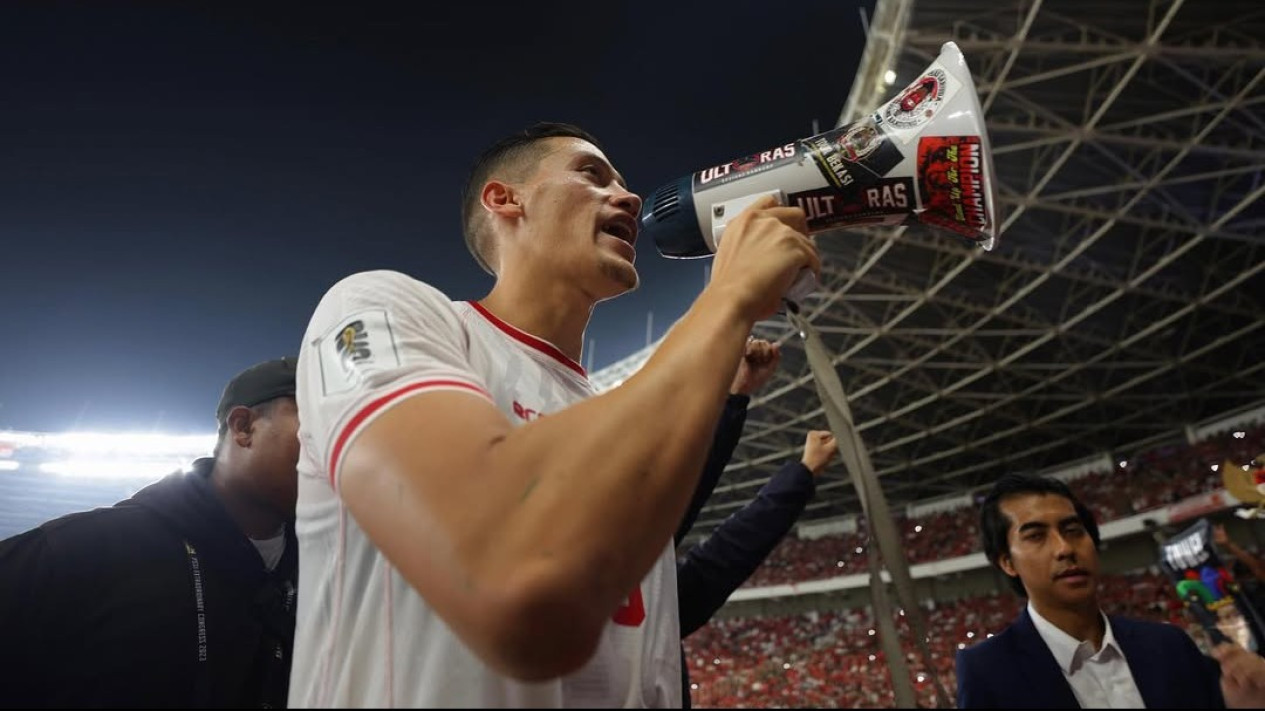 Jay Idzes Raih Gelar Pemain Terbaik di PSSI Award, Kapten Timnas Indonesia Itu Ucapkan Terima Kasih Pada Sosok Ini!
            - galeri foto