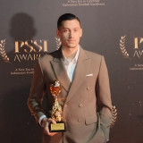 Tak Terbendung! Maarten Paes Menang Telak di PSSI Awards 2026