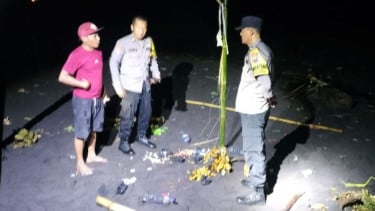 10 Orang Tersambar Petir saat Liburan di Pantai Selatan Lumajang, Satu Orang Tewas