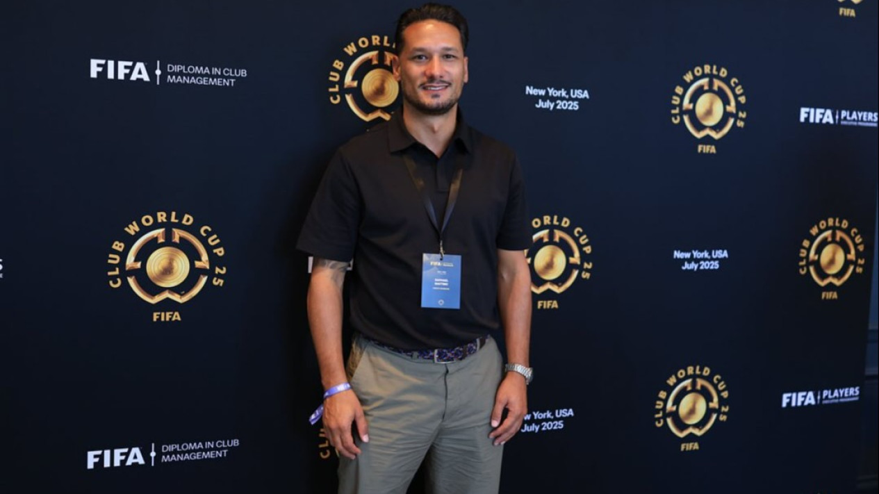 Eks Timnas Indonesia yang Pernah Latih Kanada Sambangi Maarten Paes Jelang Hadapi Bulgaria, OTW Gabung Staf John Herdman?
            - galeri foto