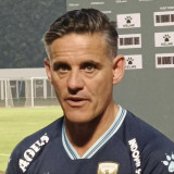 Lini Depan Timnas Indonesia Dirombak? John Herdman Ungkap Rahasia di Balik Pemanggilan Jens Raven