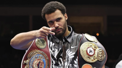 Tinju Dunia: Moses Itauma Tampil Brutal, Tumbangkan Jermaine Franklin Sampai KO di Ronde Kelima