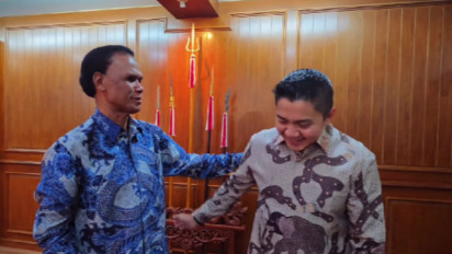 Pamerkan 15 Tahun Persahabatan dengan Hercules, Seskab Teddy Sampaikan Pesan untuk Anak Sang Jagoan Tanah Abang