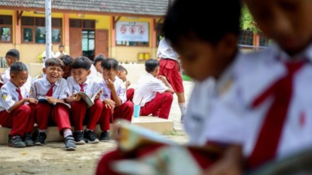 Indeks Pembangunan Manusia Jawa Barat 2025 Lampaui Target, Kualitas Hidup dan Pendidikan Masyarakat Meningkat
            - galeri foto