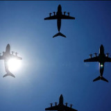 Iran Buru Pilot Jet Tempur AS yang Jatuh, Janjikan Hadiah Jika Warga Berhasil Tangkap