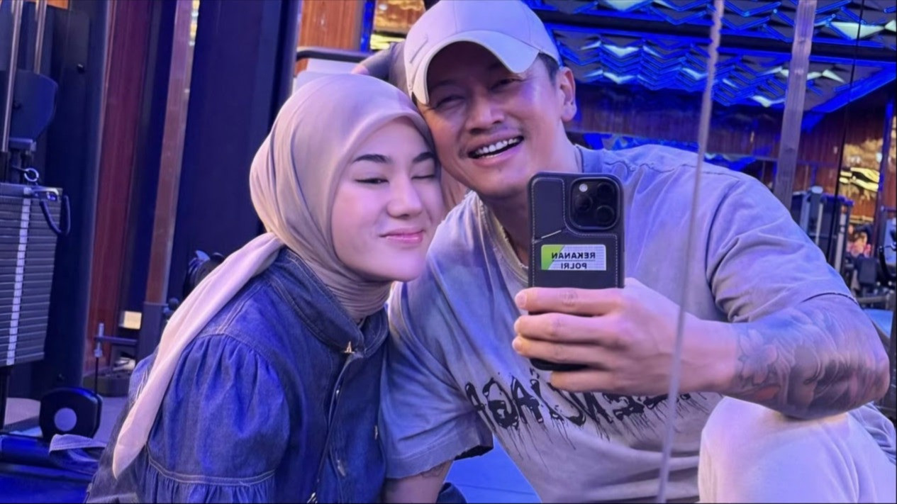 Heboh Kabar Suami Selebgram Clara Shinta Selingkuh, Begini Pandangan Islam soal Perselingkuhan
            - galeri foto