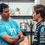 George Russell Gagal Raih Podium saat F1 GP Jepang 2026, Bos Mercedes Langsung beberkan Biang Keroknya