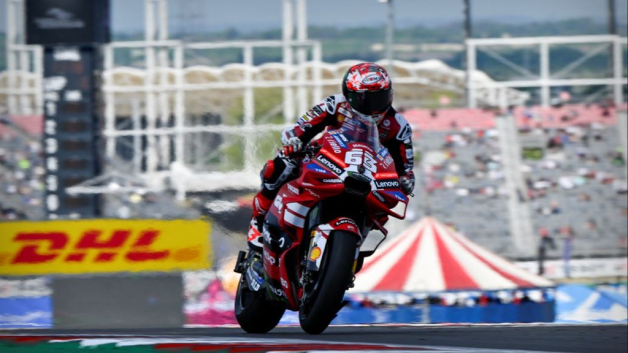 Sepakat dengan Banyak Pembalap, Francesco Bagnaia Akui Aprilia Terlalu Kuat di MotoGP 2026
            - galeri foto