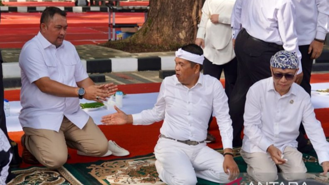 Pesan Menohok Dedi Mulyadi ke Kepala Daerah se-Jabar: Jangan Cuma Imajinasi, Rakyat Butuh Aksi Nyata
            - galeri foto