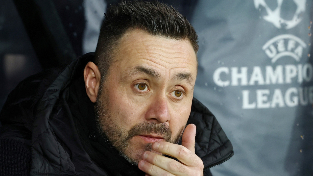 Tottenham Punya Senjata Baru! De Zerbi Siap Terapkan Gaya Menyerang
            - galeri foto