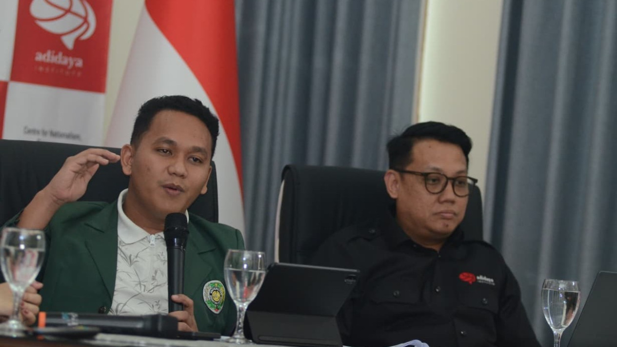 BEM-SI Minta MBG Jangan Dihentikan Tapi Dievaluasi: Program Bagus, Tapi Prakteknya Banyak Kejanggalan
            - galeri foto